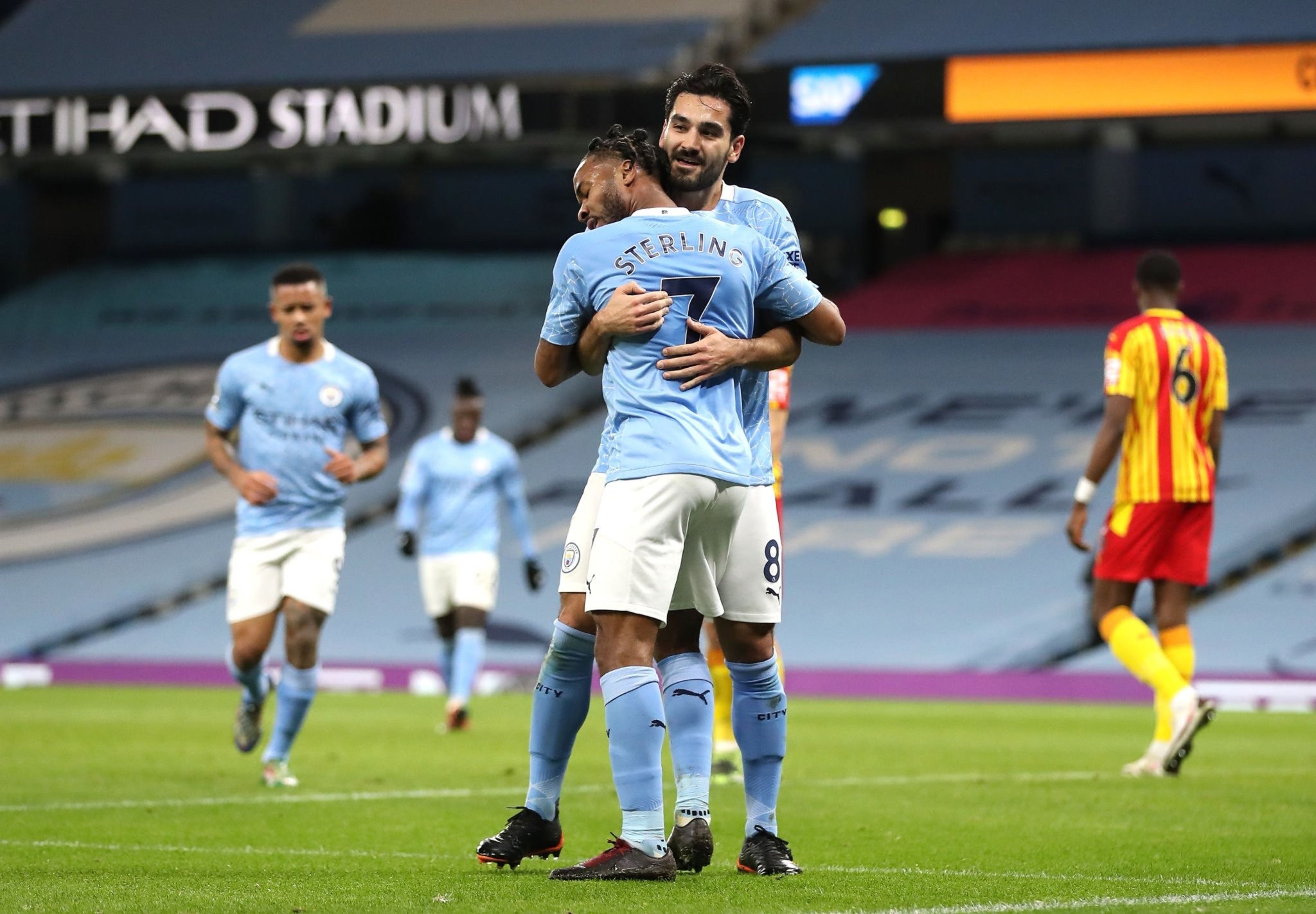 球员并非易 球员并非易